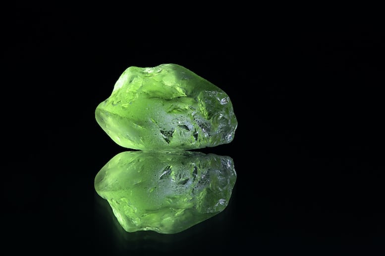 Peridot stone and its virtues in crystal healing